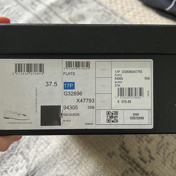 CHANEL black woven chain double Cs loafers - Picture 6 of 15